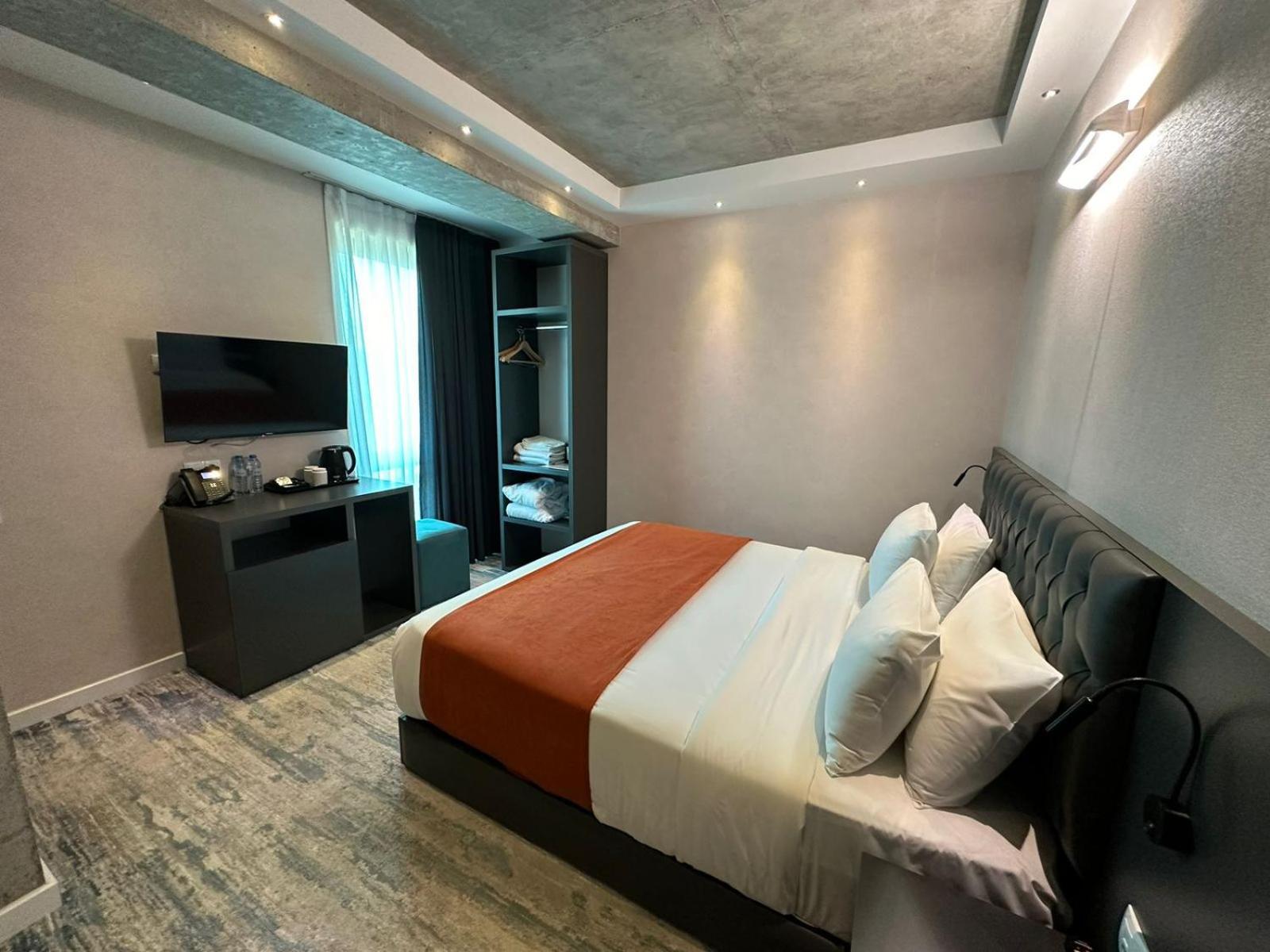 M 1 T Hotel Tbilisi Exterior photo